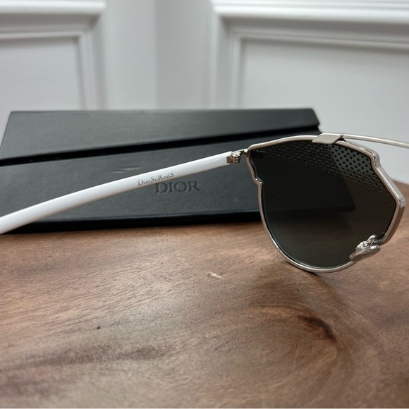 DIOR DiorSoReal Sunglasses - Picture 9 of 10